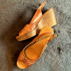 Aldo size 40 wedge sandal